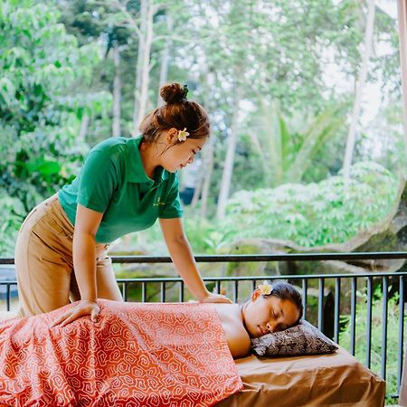 Abhirama Villas And Spa 乌布 外观 照片