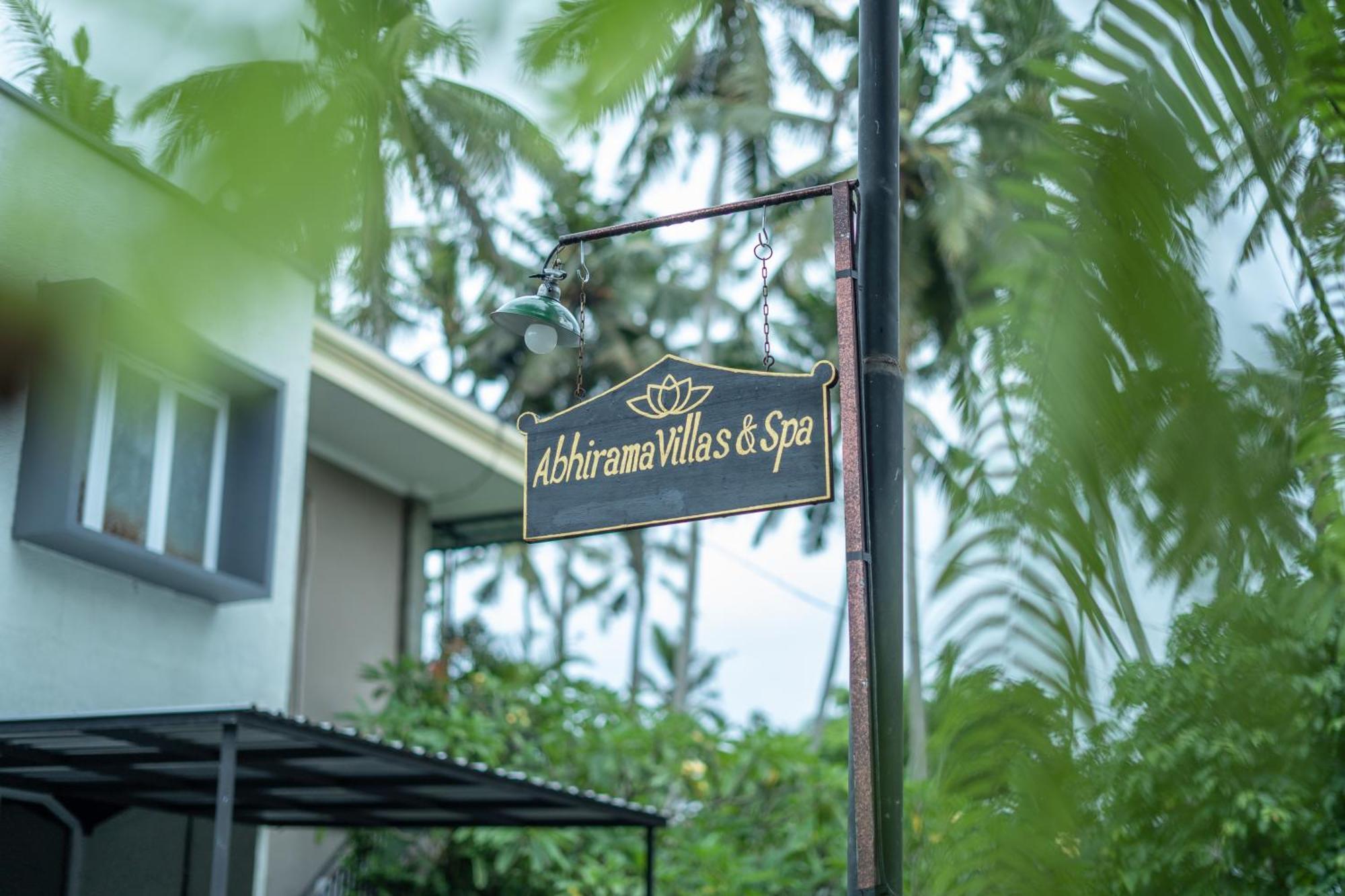 Abhirama Villas And Spa 乌布 外观 照片